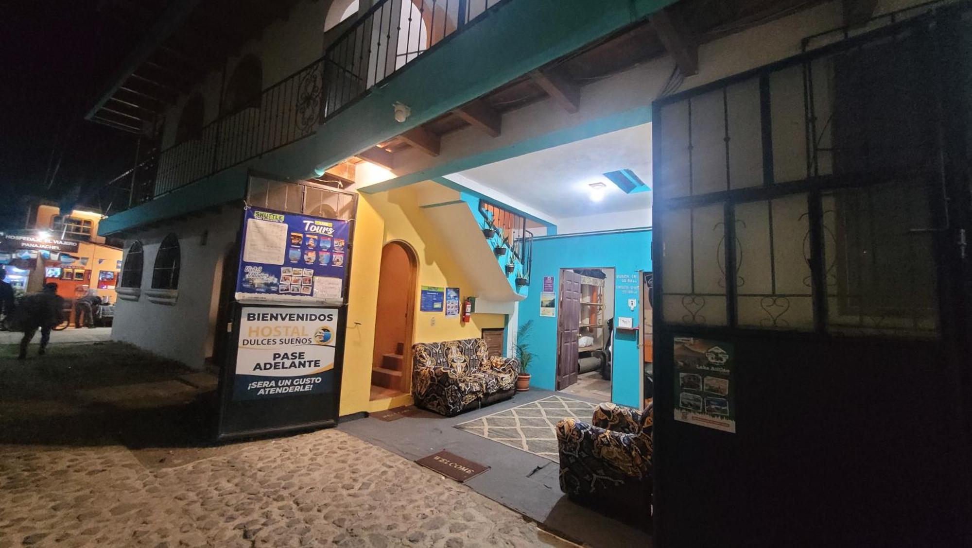 Hostal Dulces Suenos Панахачел Екстериор снимка