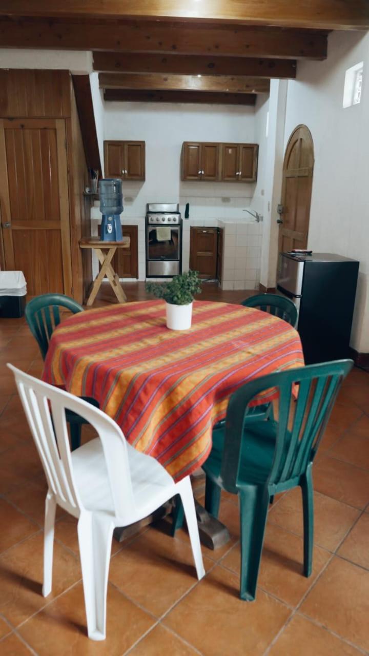 Hostal Dulces Suenos Панахачел Екстериор снимка